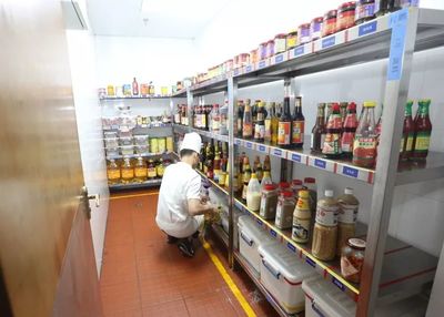 當(dāng)婚慶禮儀服務(wù)走進(jìn)全民關(guān)注的大型餐飲單位后廚